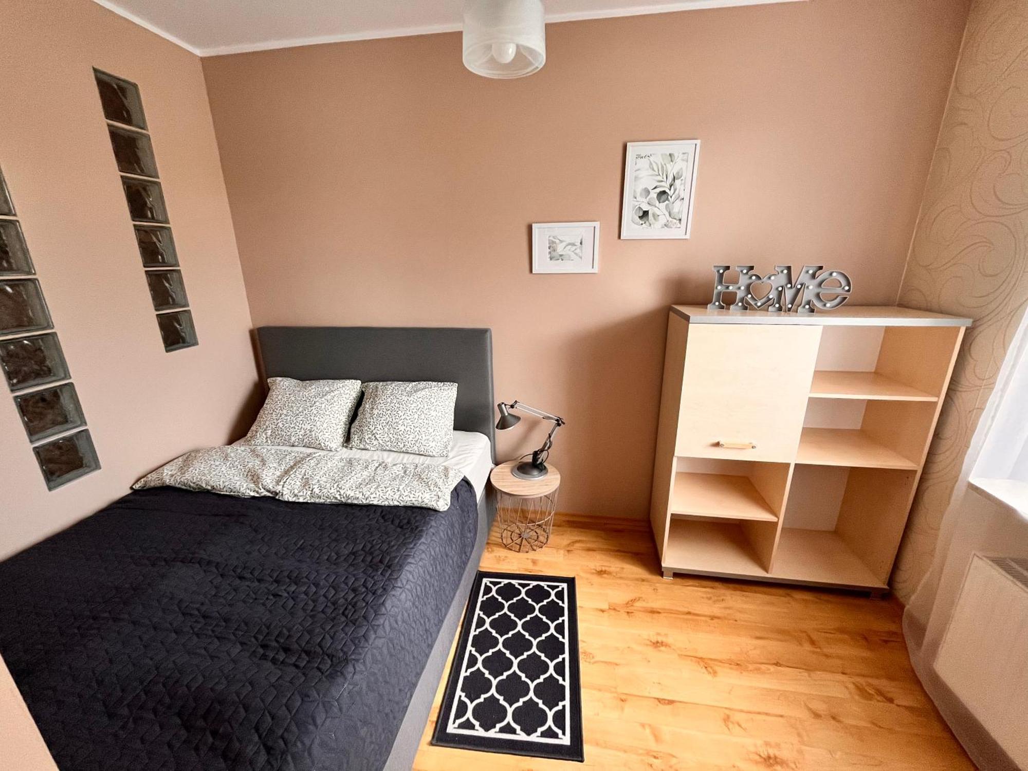 Apartament Roentgena 16 Przy Centrum Onkologii I Klinice Novum Warsaw Exterior photo