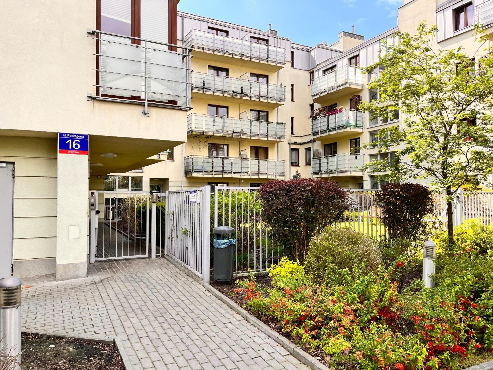 Apartament Roentgena 16 Przy Centrum Onkologii I Klinice Novum Warsaw Exterior photo